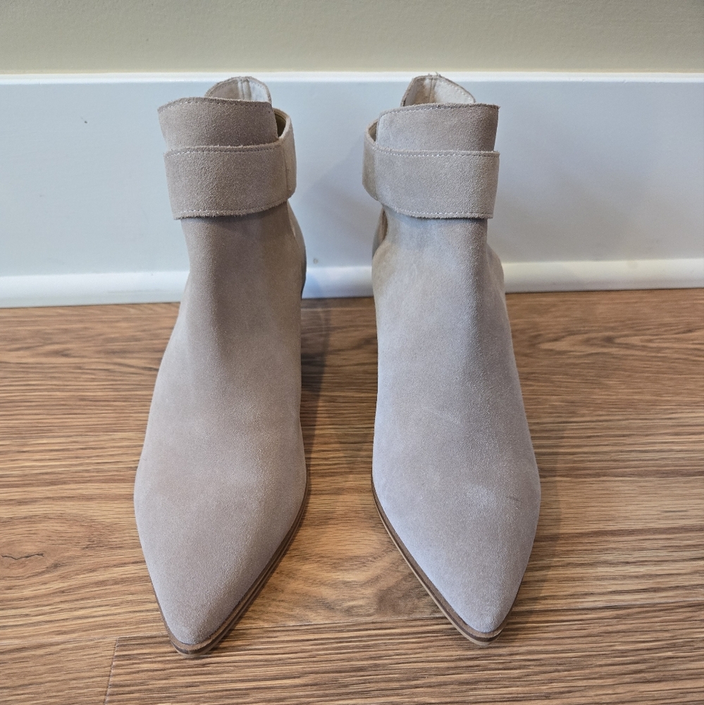 Sole Society Suede Leather Light Tan Ankle Boots Cutout Design - Picture 4 of 9